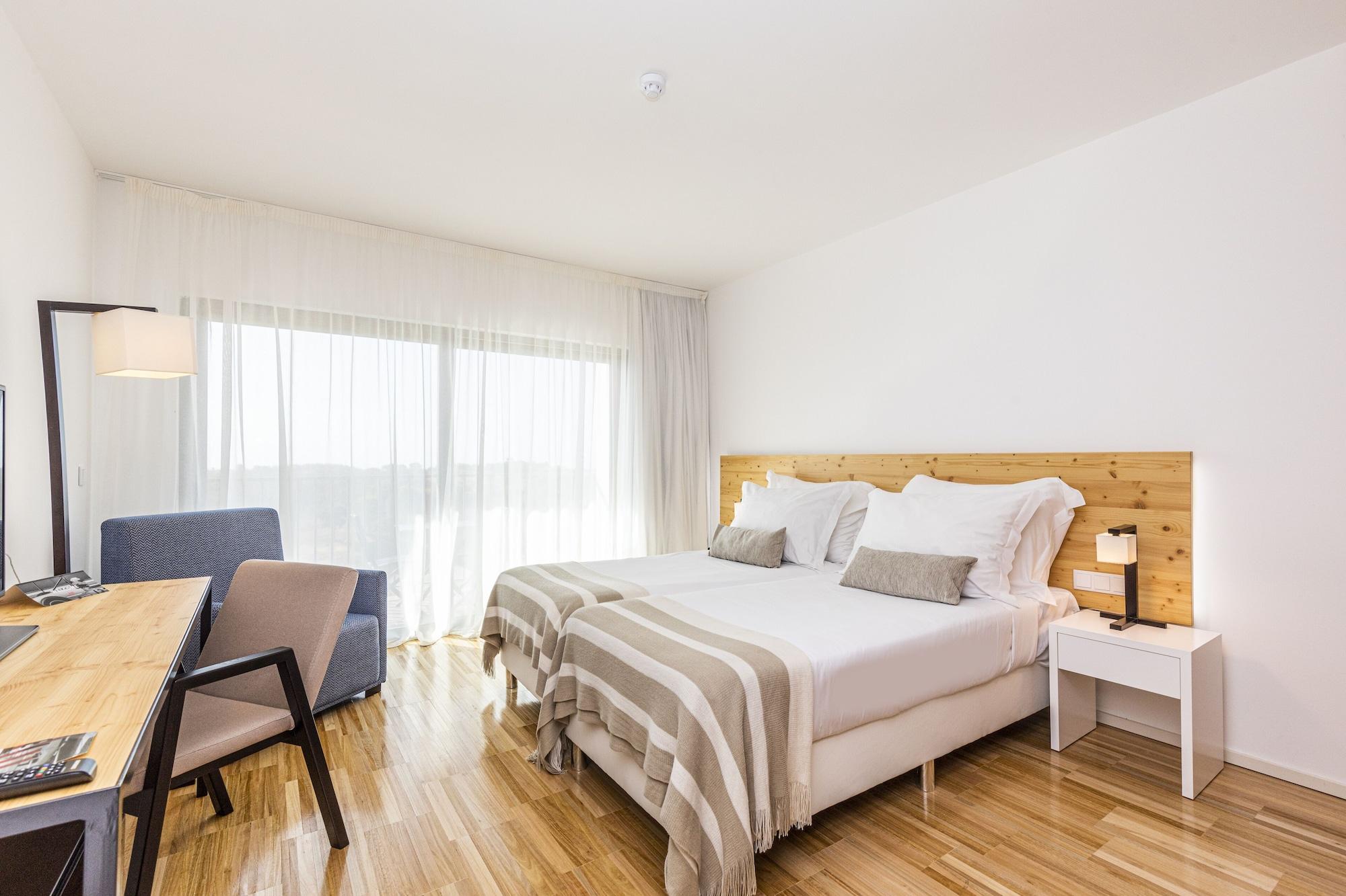 Algarve Race Resort - Hotel Montes de Cima Екстериор снимка